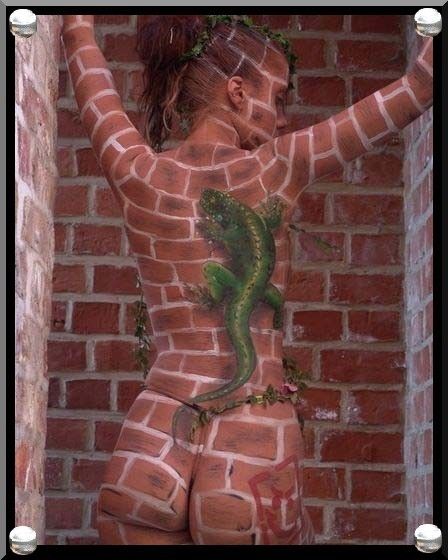 BODY PAINTING